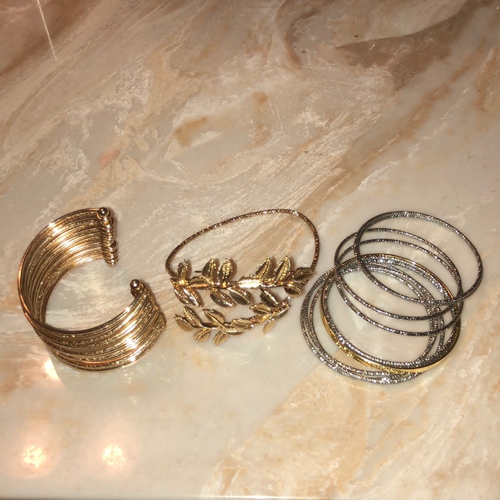 Bracelet